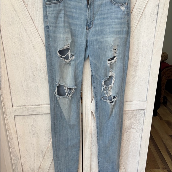 American Eagle Outfitters Denim - American Eagle High Rise Straight Jeans Women’s 14 X-Long Light Wash Distressed